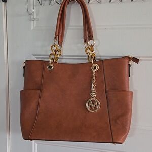 Bonita Tote By MFK Mia K Collection Faux Leather Gently Used See Details